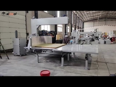 Dört Rehber Tekerlek Dikey Bıçak El Hareketli Alüminyum Çalışma Masası Yüksek Kesimli Sünger Kesme Makinesi